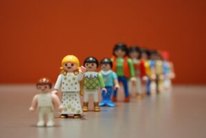 寝る前に目薬を使ってドライアイを改善する方法は？