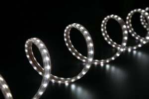 小学生が使用するLEDライトは目に悪いのか？